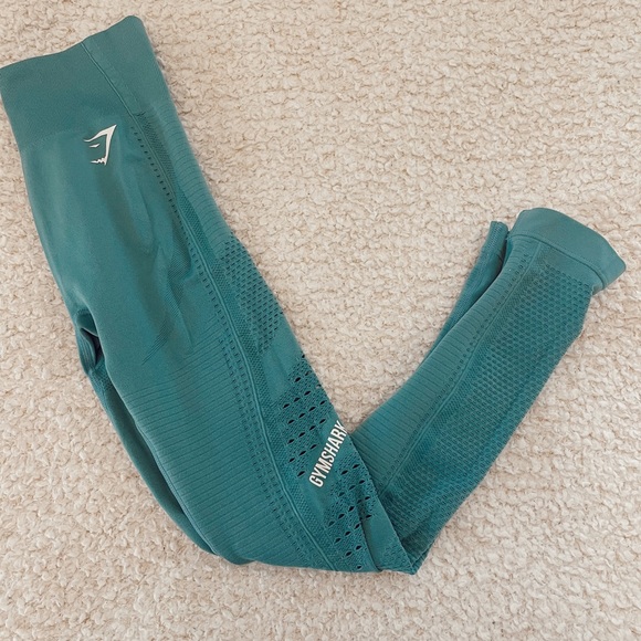 Gymshark Set - Picture 3 of 5